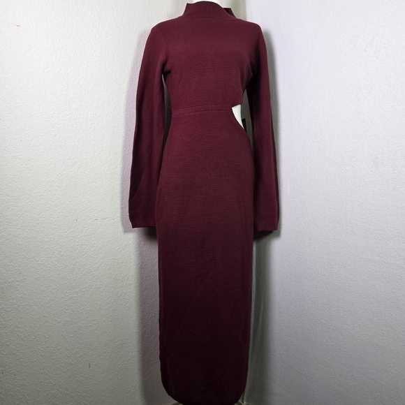 Lulus Dresses & Skirts - Lulus Burgundy Cutout Knit Maxi Sweater Dress Women’s XL NWT Long Sleeve Bodycon